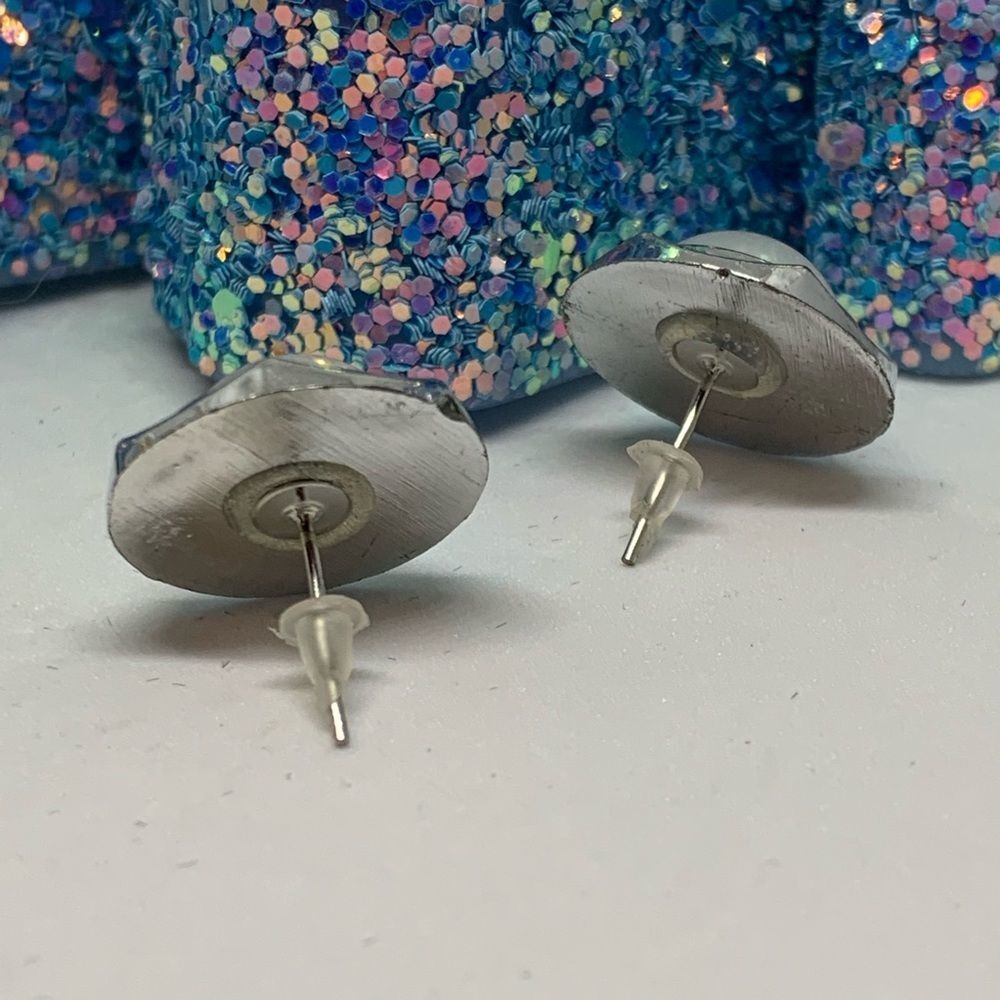 Fashion Earrings (U2) - Picture 2 of 3